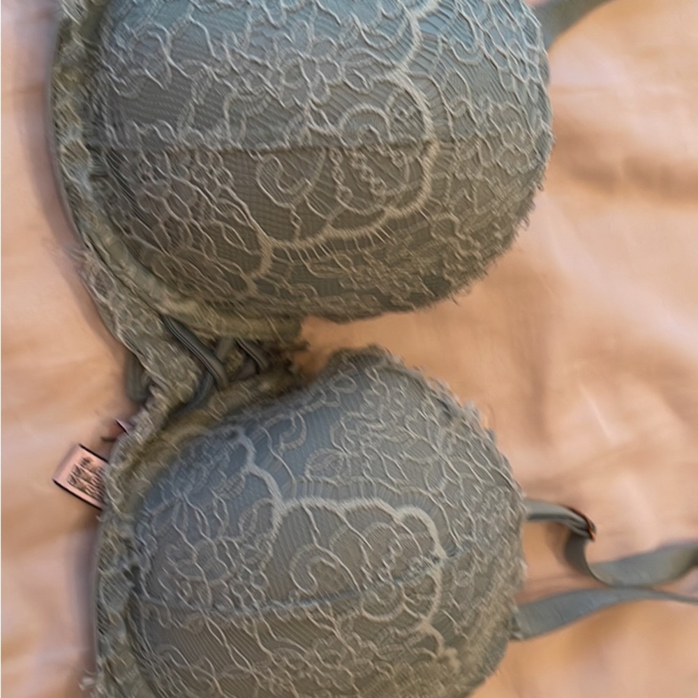 34D womens bra